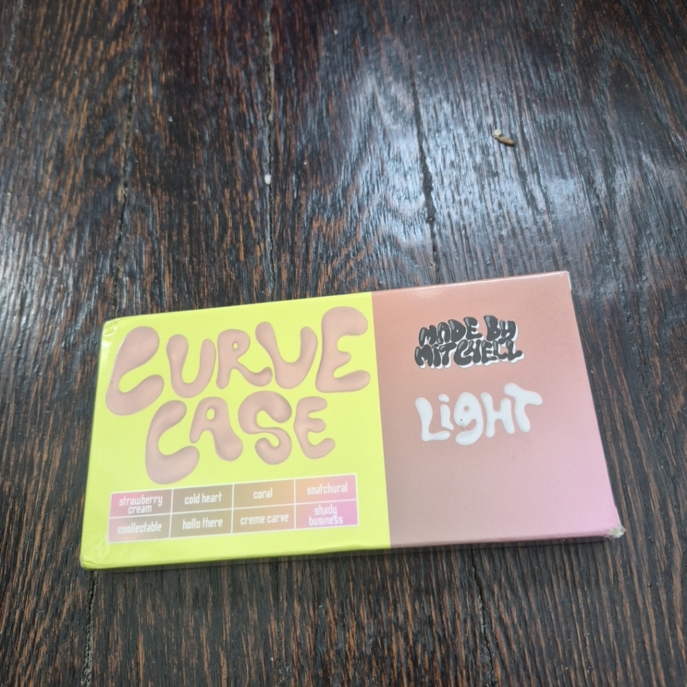 Curve Case Light Than Light Made By Mitchell Cream Bronzer..
